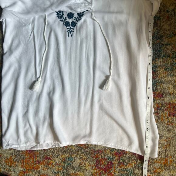 Magnolia Grace Stitchfix Bianca Embroidered Peasant Top NWT - Picture 3 of 10